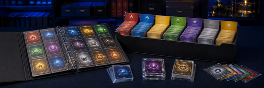 Pokémon-Kartensammlung übersichtlich in Sammelordner, Kartenbox und Schutzhüllen sortiert