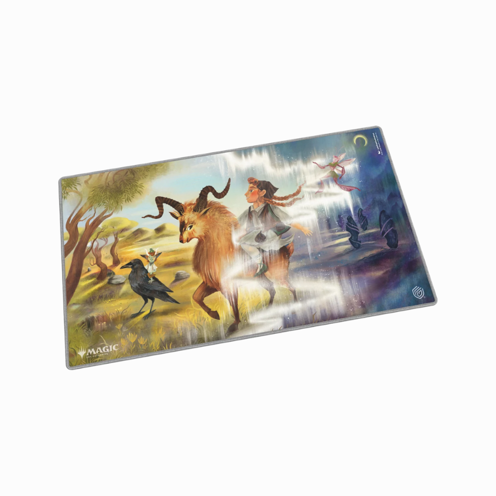 Ultimate Guard Playmat Lorwyns Finsternis mit Wald- und Kreaturen-Artwork in Goldtönen, Magic Spielmatte