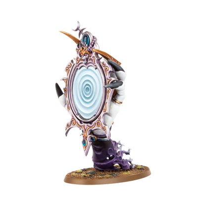 Warhammer Age of Sigmar Die Verfluchte Reflexion (83-112) als bemalte Miniatur mit großem magischen Spiegel.