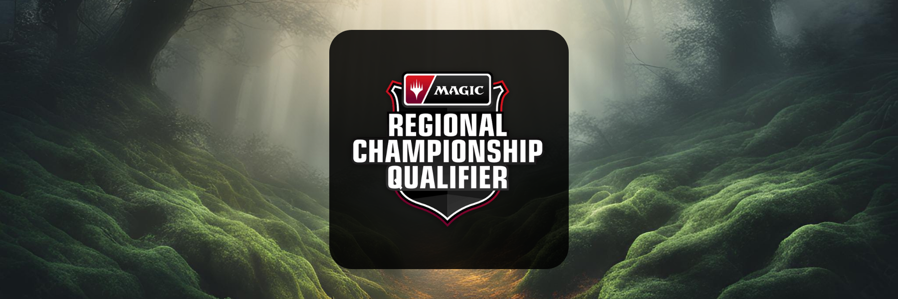 Magic: The Gathering RCQ Banner mit Championship-Wappen auf moosigem Fantasy-Hintergrund – offizielles Turnier zur Qualifikation für regionale Meisterschaften.