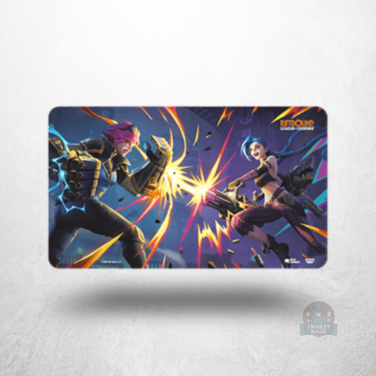 Riftbound: League of Legends – Vendetta Vi vs Jinx Playmat mit illustriertem Duellmotiv auf Spielmatte.