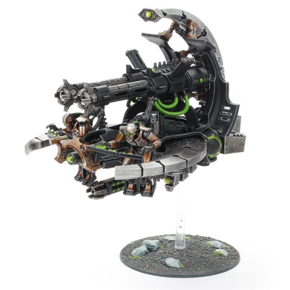 Warhammer 40.000 Necrons Kommandogleiter als bemaltes Catacomb Command Barge Modell mit Necron-Besatzung