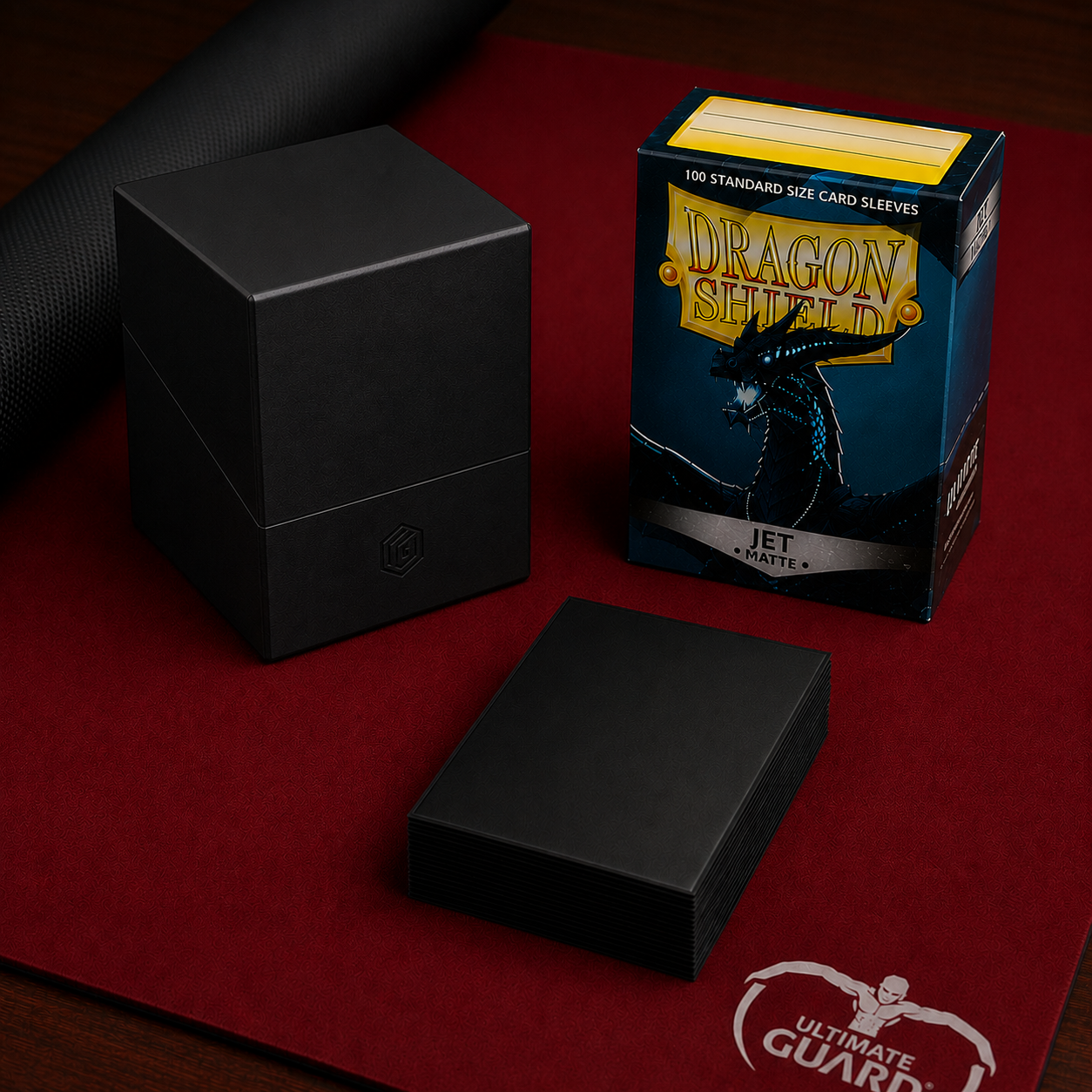 TCG Zubehör mit Kartenhüllen, Deckbox und Spielmatte für Sammelkarten