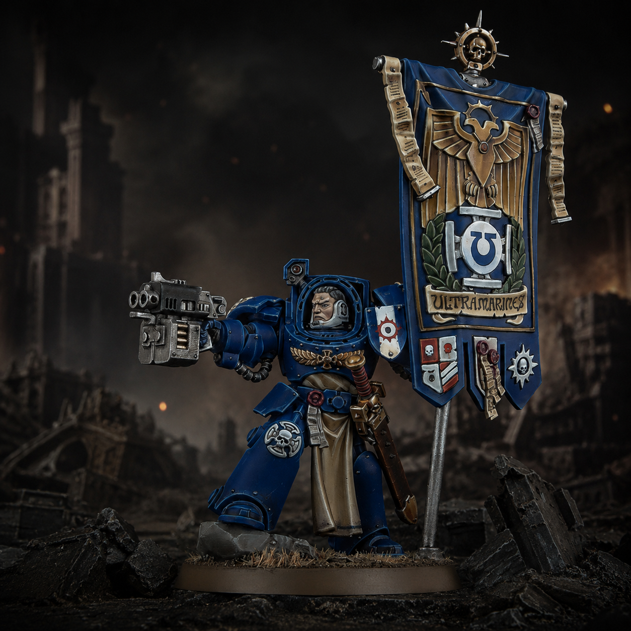 Einzelne bemalte Warhammer 40.000 Miniatur mit Banner auf Gelände als Beispiel für eine einzelne Einheit.